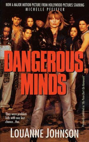 Cover of the book Dangerous Minds by Susan Hunter