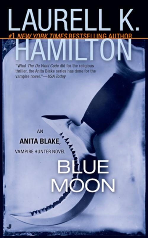 Cover of the book Blue Moon by Laurell K. Hamilton, Penguin Publishing Group