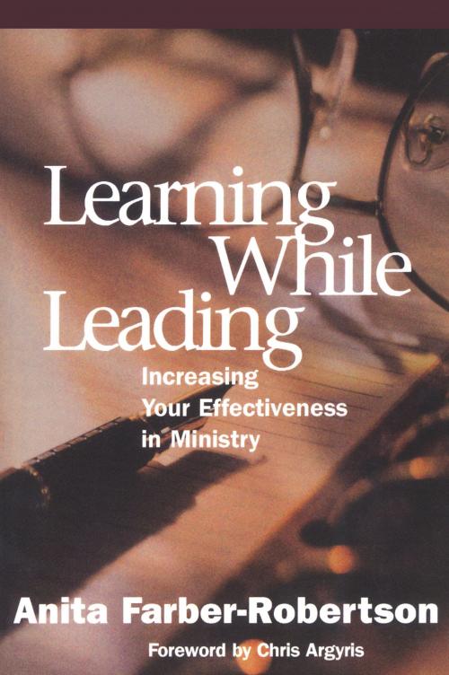 Cover of the book Learning While Leading by Anita Farber-Robertson, Rowman & Littlefield Publishers