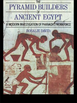 Book cover of The Pyramid Builders of Ancient Egypt