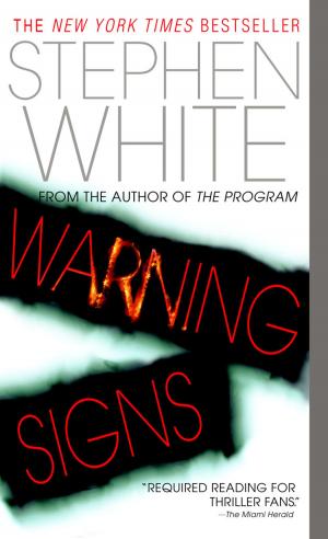 Cover of the book Warning Signs by Marlin M. Mackenzie, Ken Denlinger