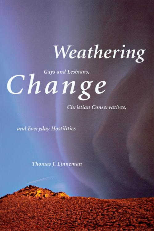 Cover of the book Weathering Change by Thomas J. Linneman, NYU Press