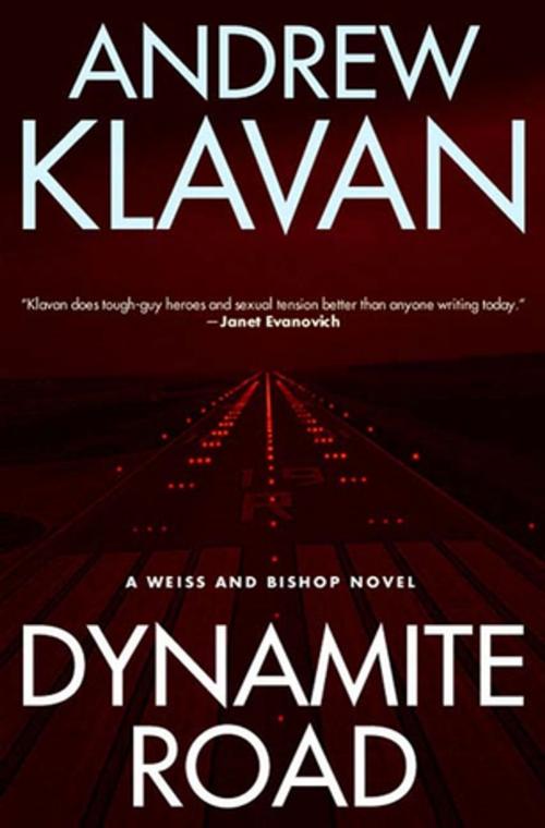Cover of the book Dynamite Road by Andrew Klavan, Tom Doherty Associates