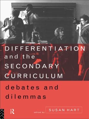 Cover of the book Differentiation and the Secondary Curriculum by Jonathan Savage