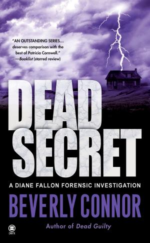Cover of the book Dead Secret by Victoria Hamilton