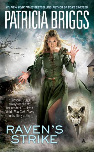 Cover of the book Raven's Strike by Lady Antiva