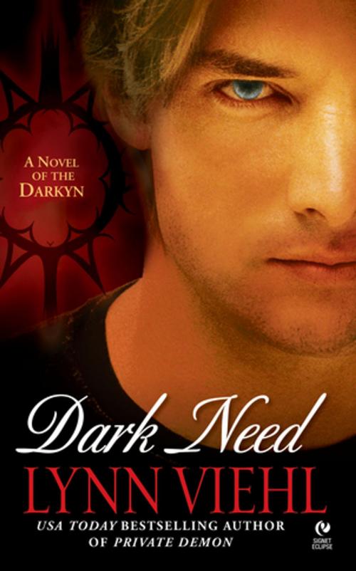Cover of the book Dark Need by Lynn Viehl, Penguin Publishing Group