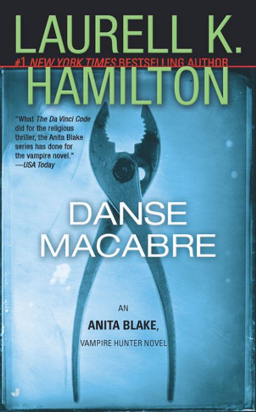 Cover of the book Danse Macabre by Laurell K. Hamilton, Penguin Publishing Group