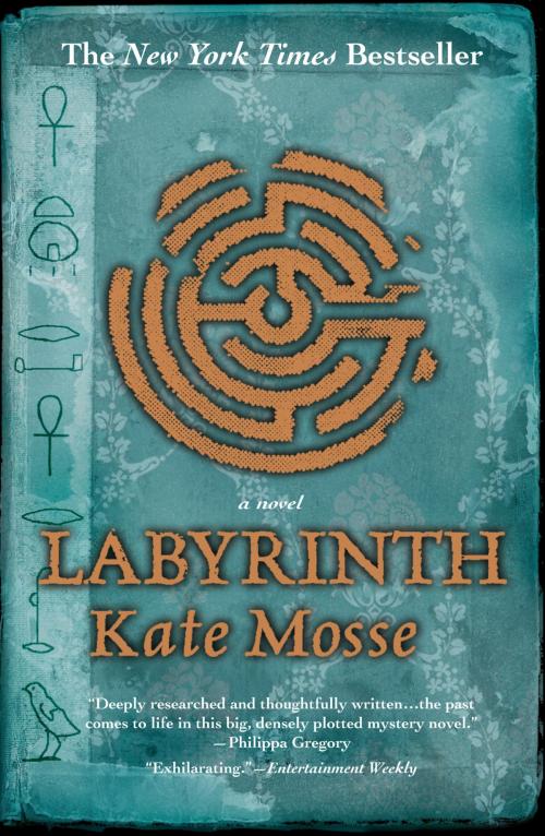 Cover of the book Labyrinth by Kate Mosse, Penguin Publishing Group