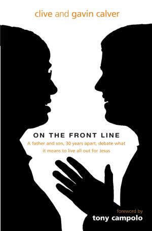 Cover of the book On the Front Line by Sophie Piper