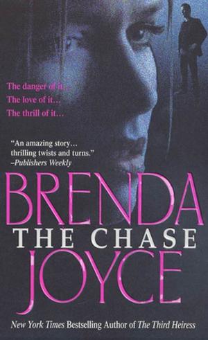Cover of the book The Chase by Kieran Kramer
