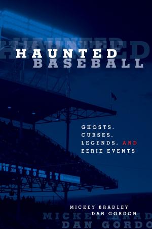 Cover of the book Haunted Baseball by Larry Mueller, Marguerite Reiss