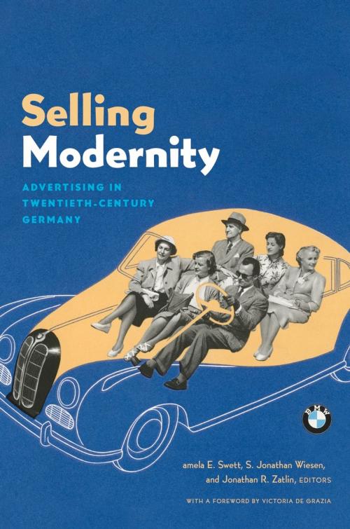 Cover of the book Selling Modernity by Victoria De Grazia, Duke University Press