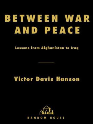 Cover of the book Between War and Peace by Peter F. Hamilton