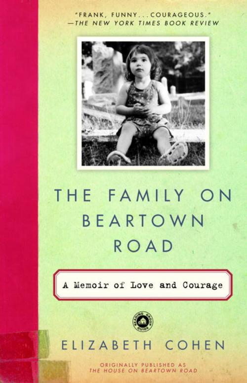 Cover of the book The Family on Beartown Road by Elizabeth Cohen, Random House Publishing Group