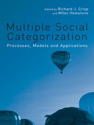 Cover of the book Multiple Social Categorization by John J. Gladchuk