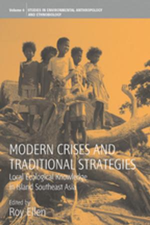 Cover of the book Modern Crises and Traditional Strategies by Heather Montgomery