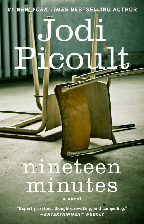 Cover of the book Nineteen Minutes by Jodi Picoult, Atria Books