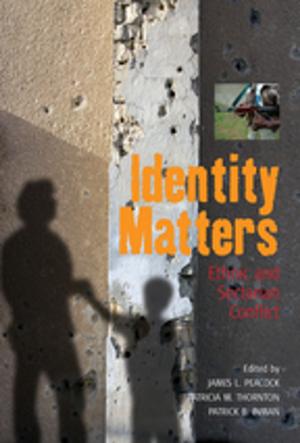 Cover of the book Identity Matters by Sarah Pinto