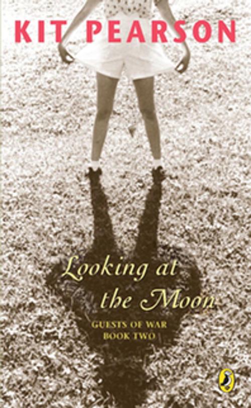 Cover of the book Looking At The Moon by Kit Pearson, PRH Canada Young Readers
