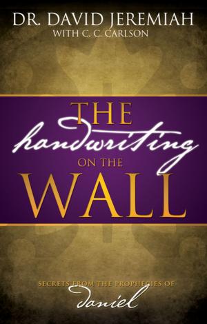Cover of the book The Handwriting on the Wall by Derrick Moore, Stephanie Perry Moore