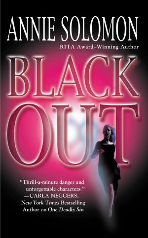Cover of the book Blackout by Tom Crockett