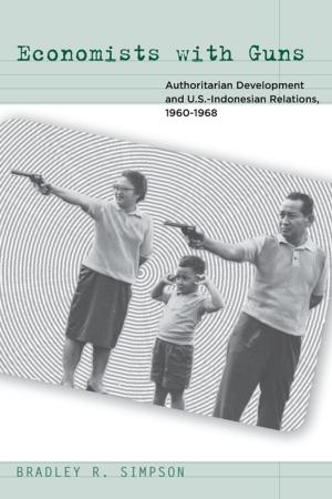 Cover of the book Economists with Guns by John L. Hennessy