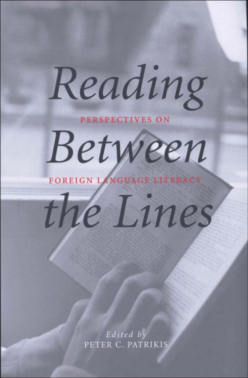 Cover of the book Reading Between the Lines by , Yale University Press