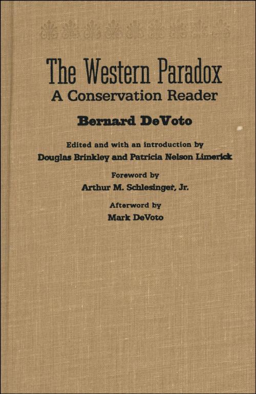 Cover of the book The Western Paradox by Bernard DeVoto, Yale University Press
