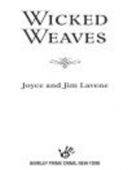 Cover of the book Wicked Weaves by Joyce and Jim Lavene, Penguin Publishing Group