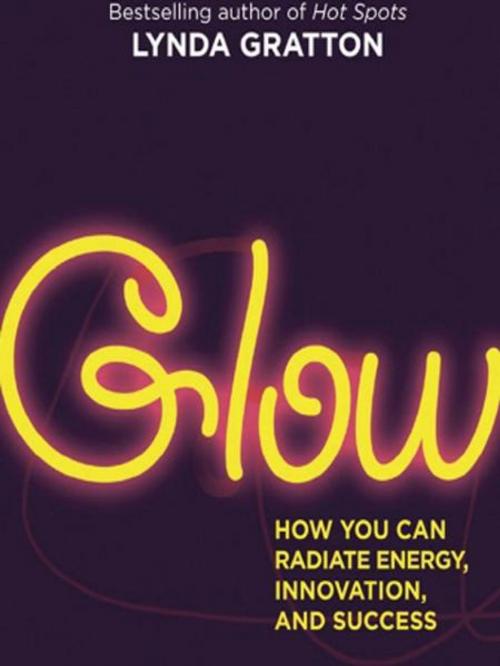 Cover of the book Glow by Lynda Gratton, Berrett-Koehler Publishers