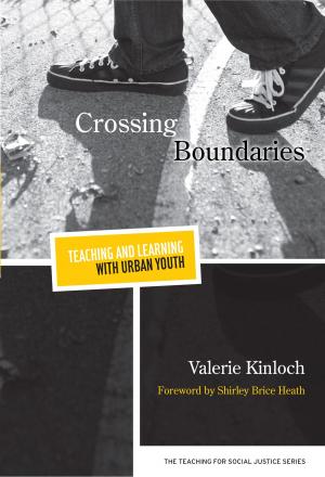 Cover of the book Crossing Boundaries—Teaching and Learning with Urban Youth by Brian D. Schultz