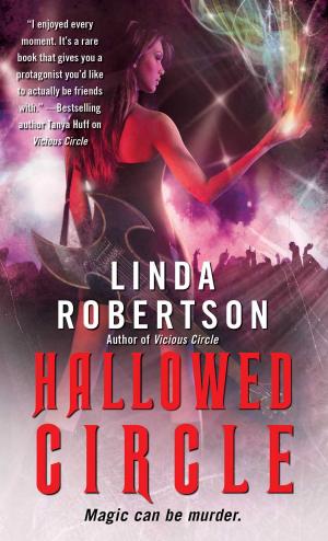 Cover of the book Hallowed Circle by Laura Griffin