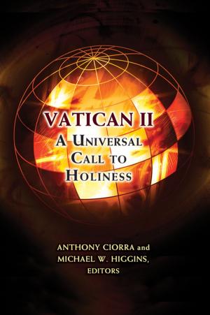 Cover of the book Vatican II: A Universal Call to Holiness by Thomas Hart
