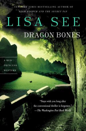 Cover of the book Dragon Bones by Thomas Macaulay