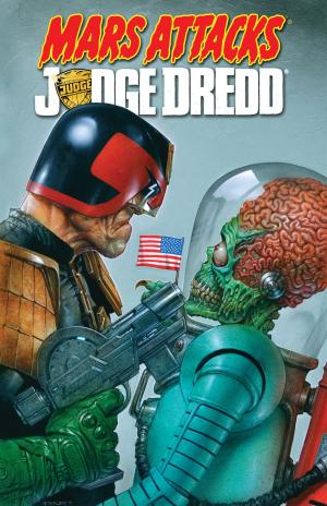 Book cover of Mars Attacks Judge Dredd