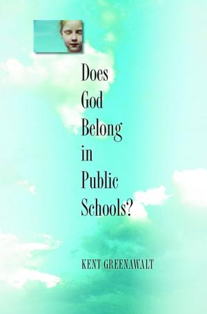 Cover of the book Does God Belong in Public Schools? by Jessica A. Hockett, Chester E. Finn, Jr., Jr.
