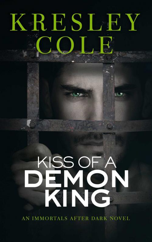 Cover of the book Kiss of a Demon King by Kresley Cole, Pocket Books