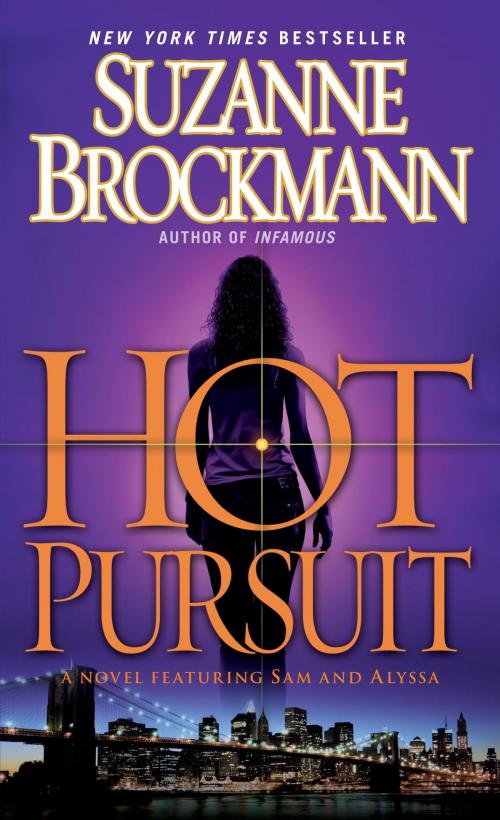 Cover of the book Hot Pursuit by Suzanne Brockmann, Random House Publishing Group