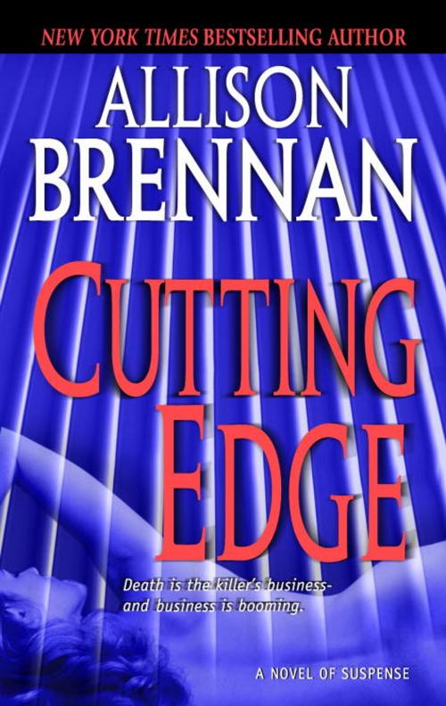 Cover of the book Cutting Edge by Allison Brennan, Random House Publishing Group