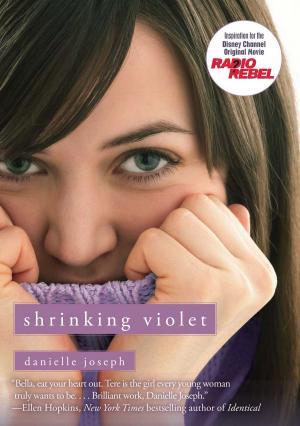 Cover of the book Shrinking Violet by Jonathan Wells