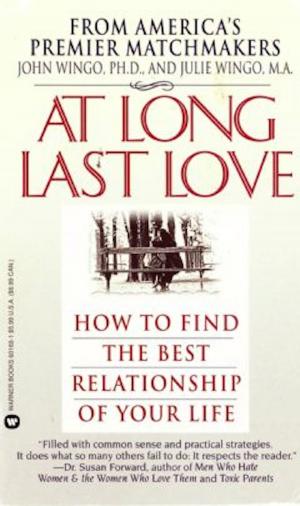 Cover of the book At Long Last Love by James Ellroy