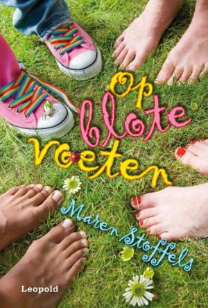 Cover of the book Op blote voeten by Caja Cazemier