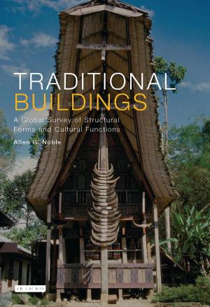 Cover of the book Traditional Buildings by Robert Forsyth, Gareth Hector