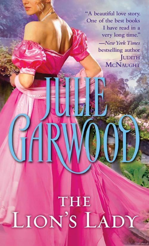 Cover of the book The Lion's Lady by Julie Garwood, Pocket Books