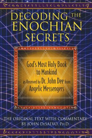 Cover of the book Decoding the Enochian Secrets by roberto la paglia