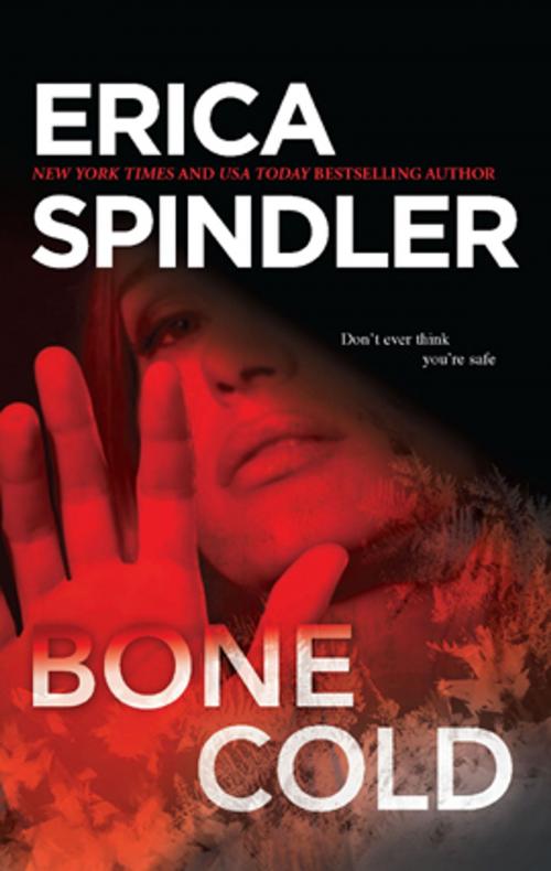 Cover of the book Bone Cold by Erica Spindler, MIRA Books