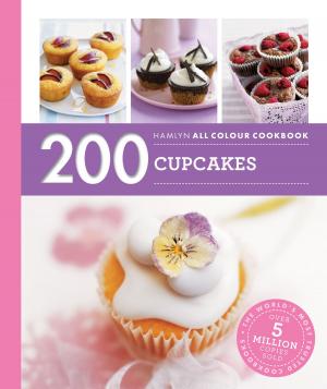 Book cover of Hamlyn All Colour Cookery: 200 Cupcakes