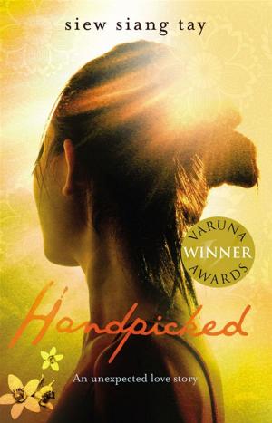 Cover of the book Handpicked by Nancy Farmer