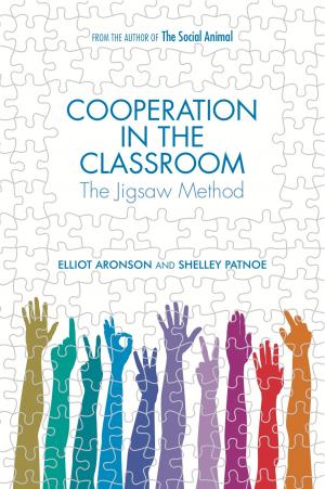 Cover of the book Cooperation in the Classroom: The Jigsaw Method by Gabrielle Palmer
